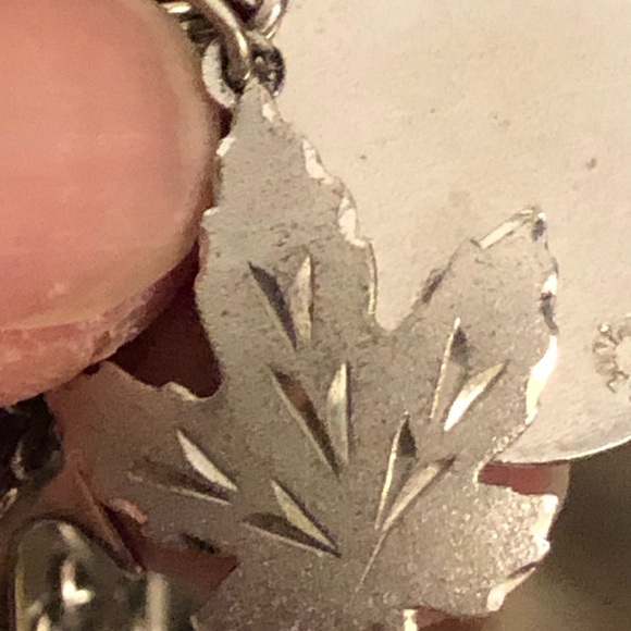 Vintage 24 charm Silver charm bracelet - Picture 4 of 15